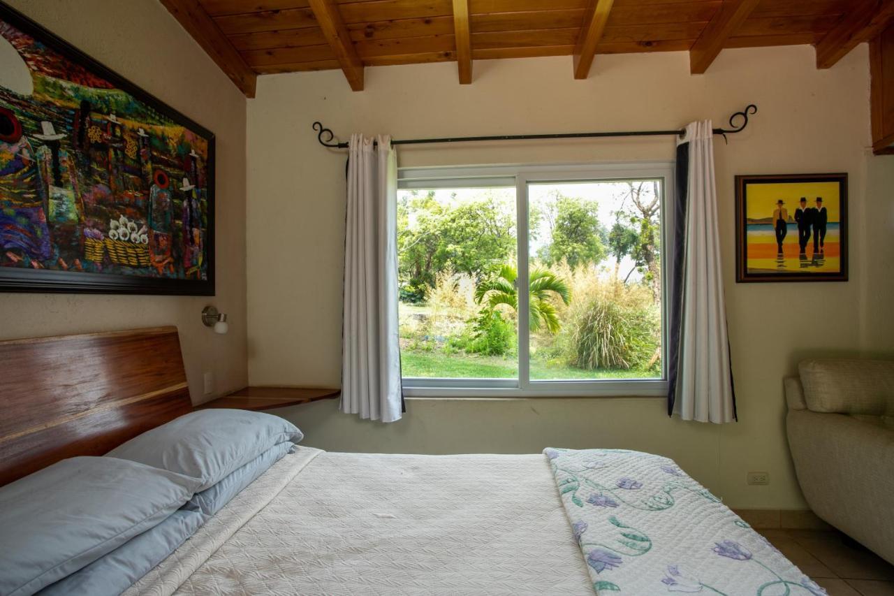 סנטה קרוז לה לגונה Lake Front Retreat At Los Elementos מראה חיצוני תמונה