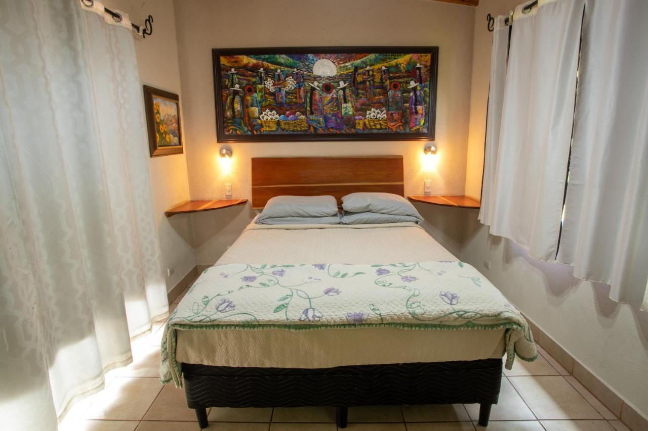 סנטה קרוז לה לגונה Lake Front Retreat At Los Elementos מראה חיצוני תמונה